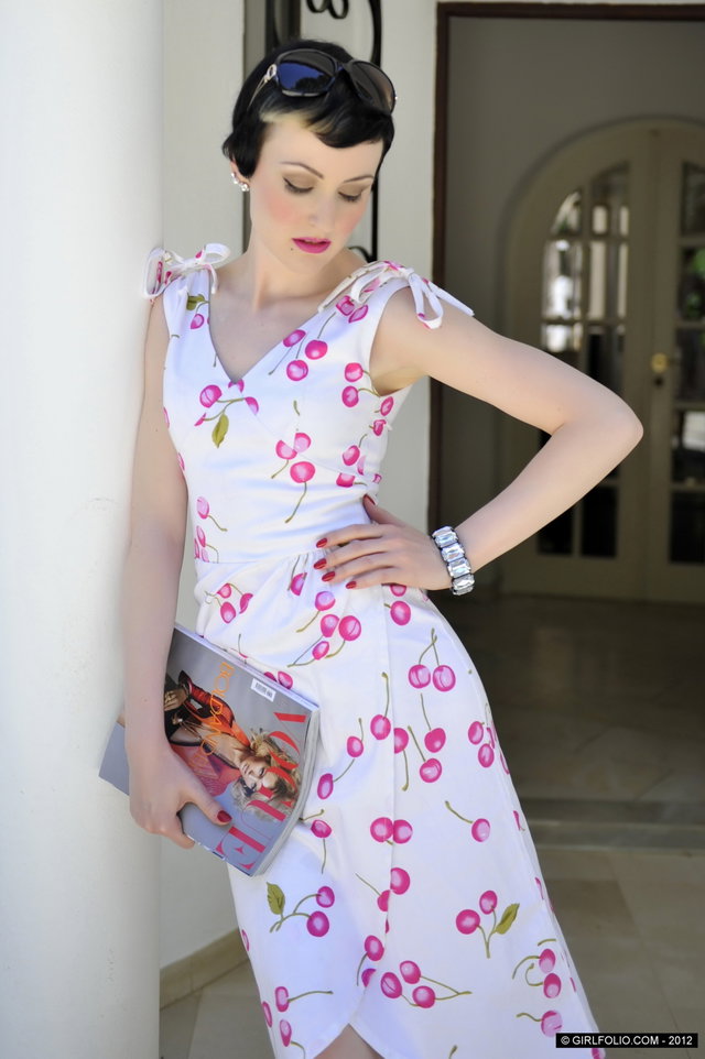 Sweet In and Out Preview 3