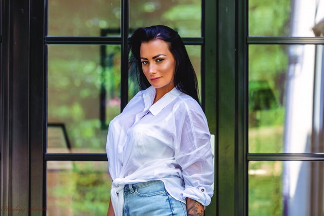 Perfectly Framed Preview 2