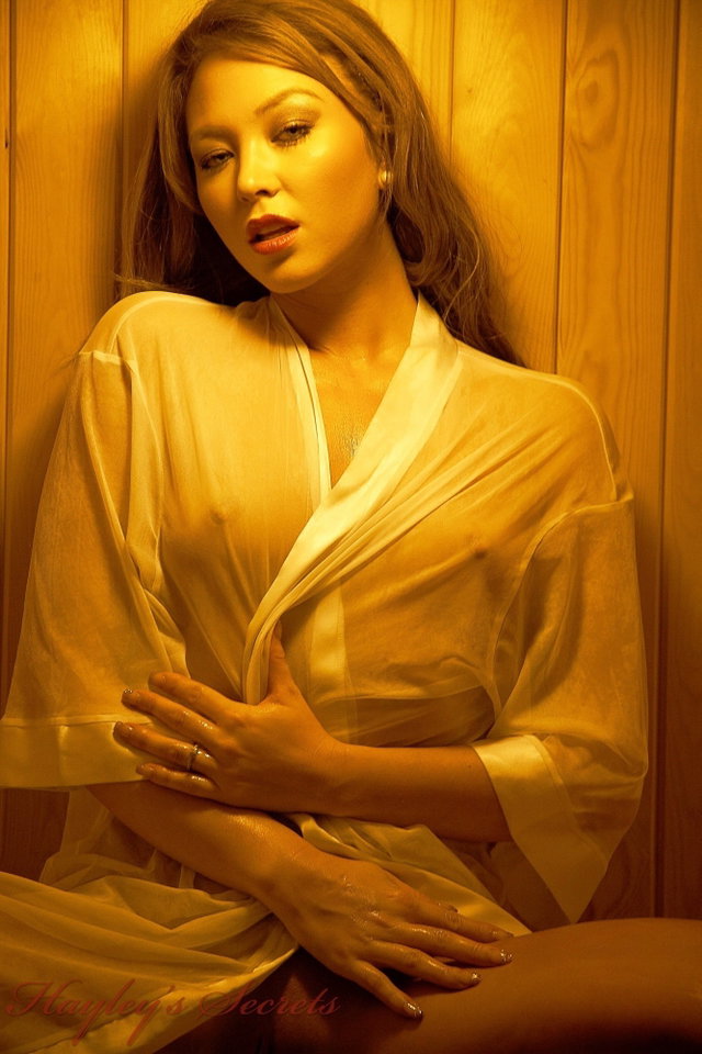 Natalia Sauna Preview 3
