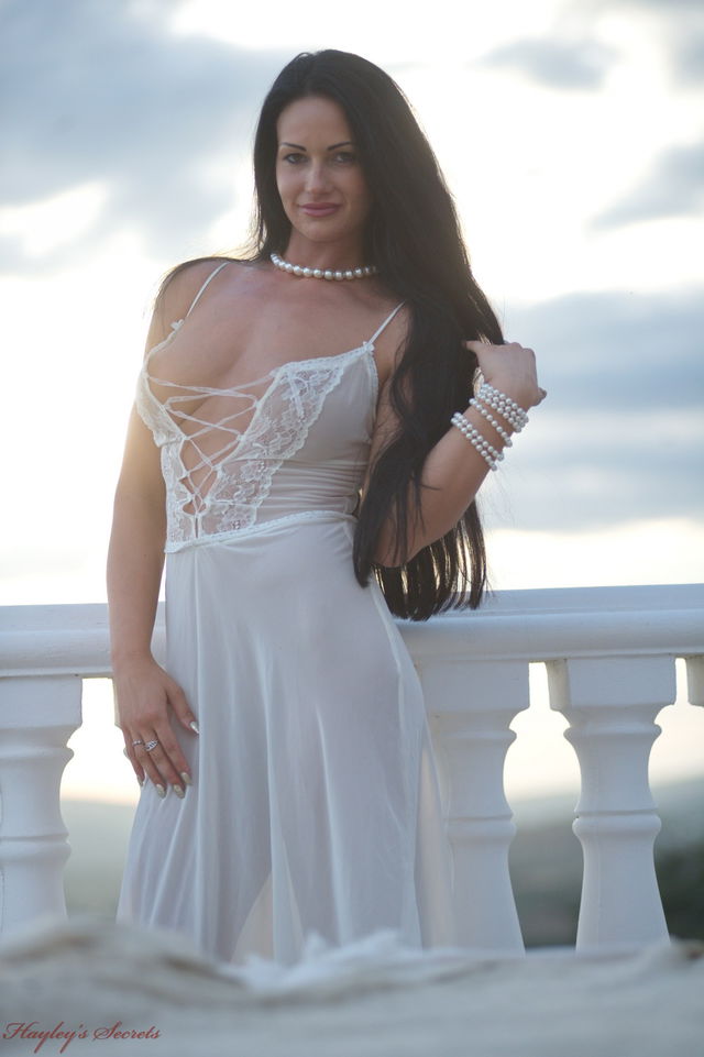 Tori on the Terrace Preview 3