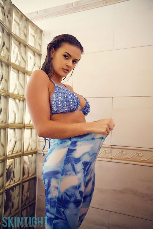 Brook Wright Shower Preview 3