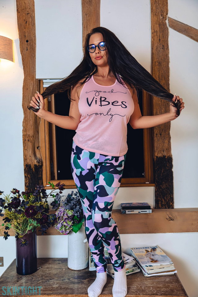 Good Vibes Only Preview 1