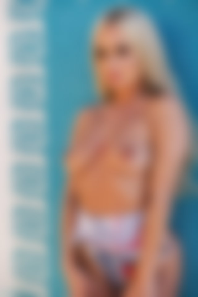 Queen B Preview 2