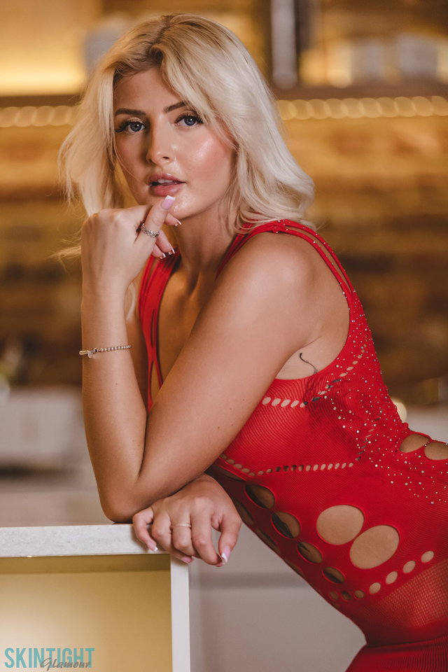 Red Hottie Preview 2