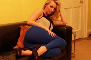 hayley blue leggings vid; ?>